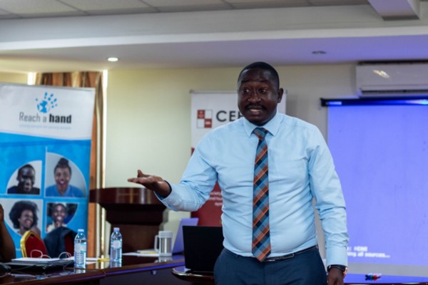 AIIJ executive director Solomon Serwanjja conducts one of AIIJ’s training sessions. Image: Supplied